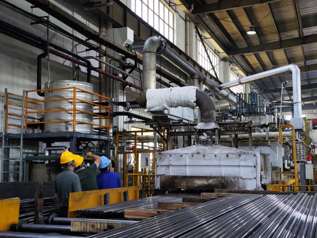 工业窑炉烟气余热回收制取高温热水:清洗槽加热的节能新方案